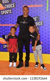 SANTA MONICA, CA. July 19, 2018: Isaiah Thomas, Jaiden Thomas & James Thomas At The Nickelodeon Kids' Choice Sports Awards 2018 At Barker Hangar