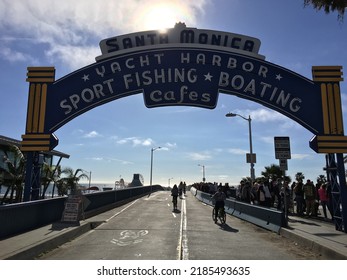 Santa Monica, CA - October 1 2018: The Santa Monica Pier Arch At The Entrance To The Pier