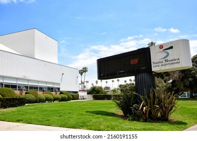 SANTA MONICA, CALIFORNIA - 15 MAY 2021: Electronic Marquee At The Santa Monica Civic Auditorium. 