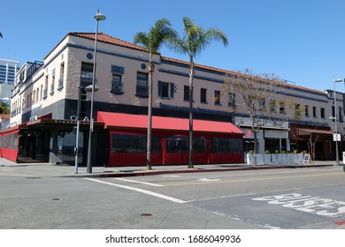 Santa Monica, CA/USA - March 21, 2020: Upscale Steakhouse On Ocean Avenue In Santa Monica Closed During Coronavirus Quarantine