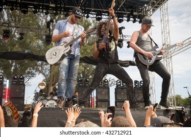 Santa Rosa, CA/USA - 6/3/2016 : Chase Rice (left) And His Band Performs At Country Summer In Santa Rosa, CA. 