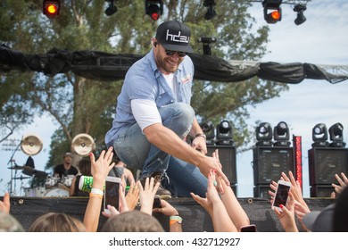 Santa Rosa, CA/USA - 6/3/2016 : Chase Rice Greets The Country Summer Crowd In Santa Rosa, CA. 