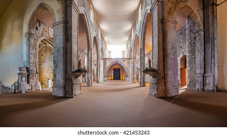 Santarem, Portugal. September 9, 2015: The Church Naves And High-choir Of The Sao Francisco Convent. 13th Century Mendicant Gothic Architecture. Franciscan Religious Order.