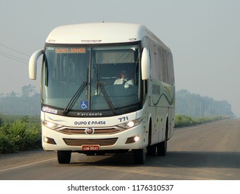 Santarem/Para/Brazil - Nov 27, 2017: Bus Of The Company Ouro E Prata That Makes The Transport Of Passengers Between Santarem / PA And Cuiaba / MT. Photo On BR-163 Highway.