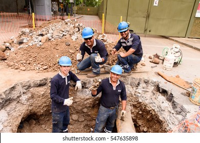 SANTIAGO, CHILE - NOV 1, 2014:  Unidentified Chilean Constructor During Their Work. Chilean People Are Mainly Of Mixed Spanish And Indigenous Descent