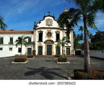 Sao Paolo, Brazil - 11.09.2019: Gold And Green Church In Olinda