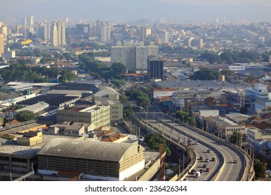 SAO PAOLO, BRAZIL - APRIL 11, 2014: Cityscape Of Downtown Of Sao Paolo, Brazil On 11th April, 2012