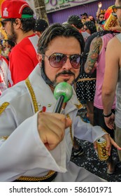 Sao Paulo, Brazil February 18, 2017: An Unidentified Man With Costumes At Popular Type Of Street Carnival At Passaram A Mao Na Pompeia Samba Group In Sao Paulo, Brazil.