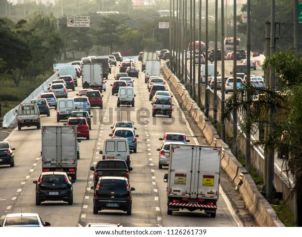 Sao Paulo,\
Brazil, June, 19, 2018. View of traffic on Marginal Tiete highway,\
in West zone of Sao Paulo\
city