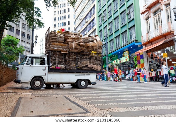 SAO PAULO, BRAZIL\
- May 04, 2018: An urban scenery of a truck in the overloaded\
street in Sao Paulo, Brazil