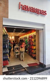 SAO PAULO, BRAZIL - OCTOBER 6, 2014: People Visit Havaianas Brand Flip Flop Footwear Store In Sao Paulo. Havaianas Is One Of Most Recognized Flip Flop Brands.