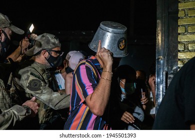 Sao Paulo
Mar 13, 2021
Police Officers Close An Illegal Party With About 600 People, Many Without A Face Mask And Without Maintaining The Distance Required To Prevent The Transmission Of The Covid-19.