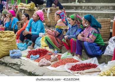 SAPA, LAOCAI, VIETNAM, September 11, 2014 : Hmong woman at the market sell agricultural products in Sapa, Lao Cai, Vietnam.