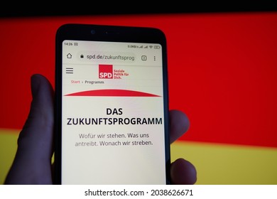 Saransk, Russia - September 05, 2021: A Smartphone Screen Shows Social Democratic Party Of Germany Web Page.