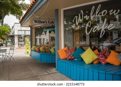 Sarasota, FL, US-October 1, 2022:  Street Scene In Historic Downtown District With Small Local Restaurant In Background.