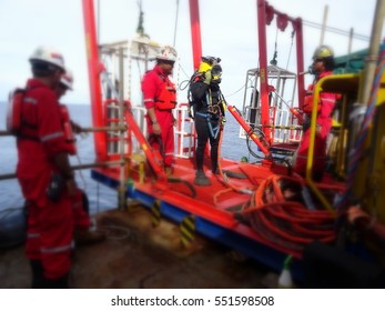 730 Commercial diver Images, Stock Photos & Vectors | Shutterstock