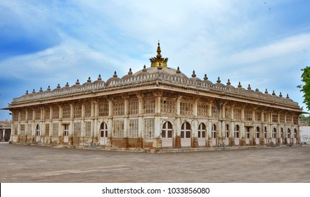 Sarkhej Roza Mosque In Ahmedabad