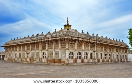 Sarkhej Roza mosque in Ahmedabad