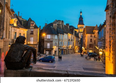 SARLAT LA CANEDA, FRANCE. 23th MARCH, 2016: Medieval Village Of Sarlat La Caneda At Perigord, France