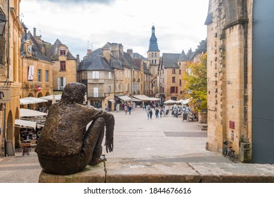 Sarlat La Caneda, France. 9th October, 2020: Street Views Of Sarlat La Caneda Old Town, France