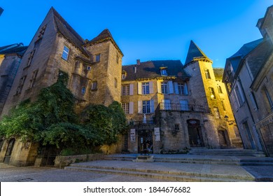 Sarlat La Caneda, France. 9th October, 2020: Street Views Of Sarlat La Caneda Old Town, France