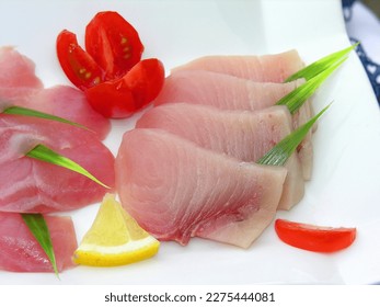 Sashimi de atún rojo y pez espada