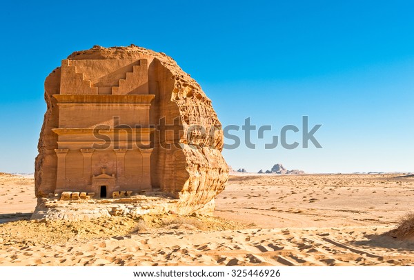 サウジアラビア マダイン サレハ1世紀のナバテン古墳の遺跡 の写真素材 今すぐ編集