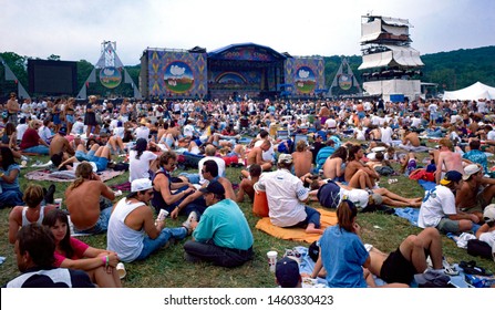Saugerties, New York, USA, August, 1994
Massive crowds fill the muddy fields at the Winston Farm during Woodstock 94 a music festival to commemorate the 25th anniversary of the original Woodstock 