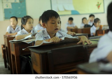 Savannakhet, Cambodia, May 04, 2013: Schoolchildren During A Lesson In A Secondary School, Savannakhet, Cambodia
