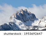 sawtooth mountain range of central idaho showcasing heyburn peak