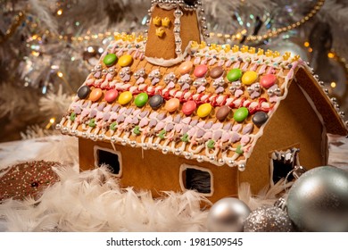 Scandinavian Christmas, Traditional Candy House