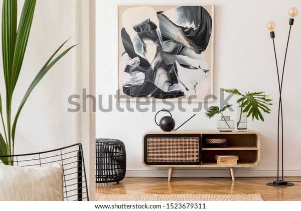 Skandinavisches Und Design Wohnzimmer Mit Holzkommode Stockfoto Jetzt Bearbeiten 1523679311