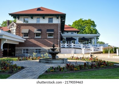 Scarborough, Ontario, Canada - June 25, 2022: The Exterior Of Scarboro Golf And Country Club Clubhouse.