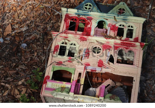 scary dollhouse