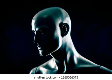 Scary mannequin head in the dark