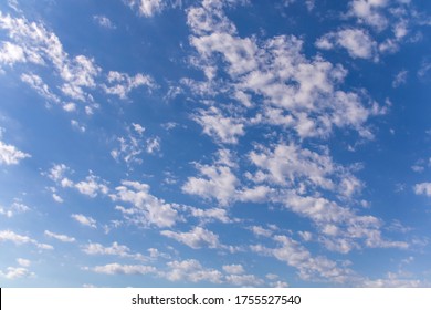 32,127 Scattered Clouds Images, Stock Photos & Vectors 