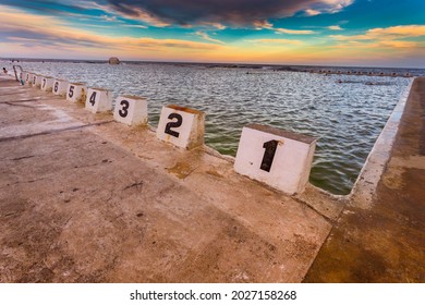 Scene In Newcastle Australia The Ocean Baths