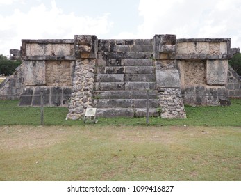 Scenic Ancient Platform Eagles Jaguars Building Stock Photo 1099416827 ...