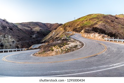 A Scenic Curve Lake Sherwood In The Santa Monica Mountains, In Ventura County, California Overlooking The Lake Sherwood Reservoir. It Is South Of The Conejo Valley And City Of Thousand Oaks,