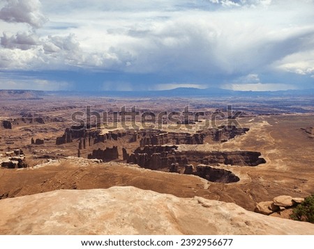 Scenic desert overlooks of southern Utah