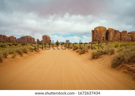 the scenic drive in the monument valley in the usa