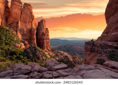 Scenic sunset and red rock buttes, Sedona Arizona - Powered by Shutterstock