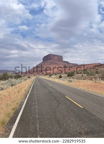 scenic view of Parriott Mesa from La Sal Loop road (Castle Valley, Utah)