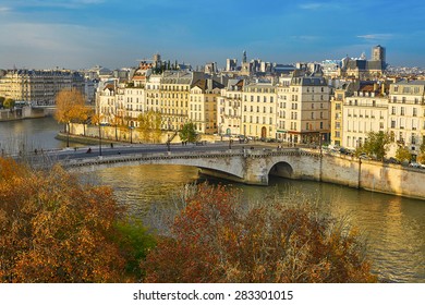 Scenic View Of Saint-Louis Island On A Bright Fall Day In Paris