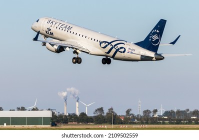 Schiphol, Noord Holland, Netherlands - 10 01 2015: Skyteam Departure