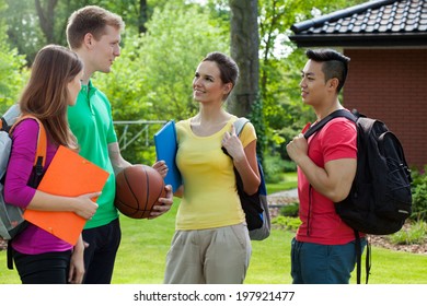 School Trip On The Open Air, Horizontal