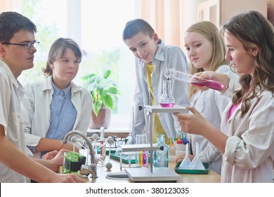 Schoolchildren  In Science Class 