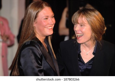 Schuyler Fisk And Mother Sissy Spacek At 2001 AMERICAN FILM INSTITUTE AWARDS, LA, CA 1/5/2002