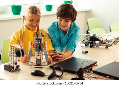 71,284 Kids experiment Images, Stock Photos & Vectors | Shutterstock