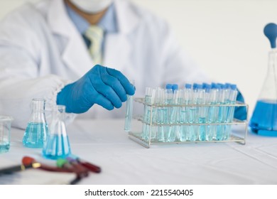 Scientists Work With In Vitro Reagents In Laboratories And Draw Conclusions From Their Research.